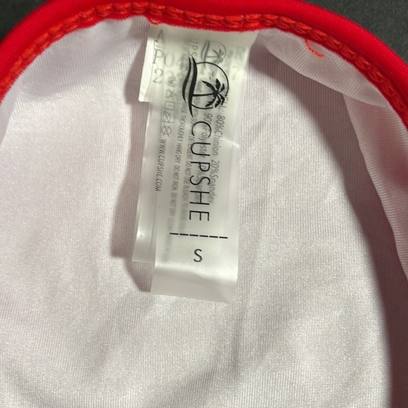 CUPSHE red high-waisted bikini bottoms in women’s size small - Picture 4 of 7